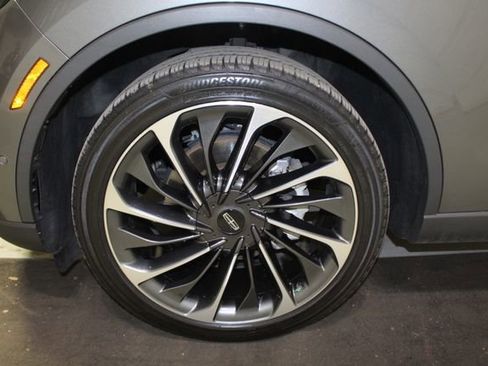 Used 2023 Lincoln Aviator Reserve w/ Equipment Group 201A RWD image 20