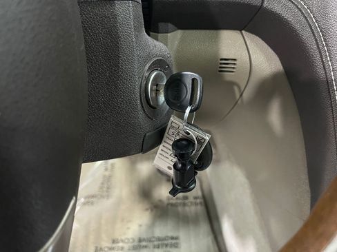 Used 2016 GMC Acadia Denali image 20