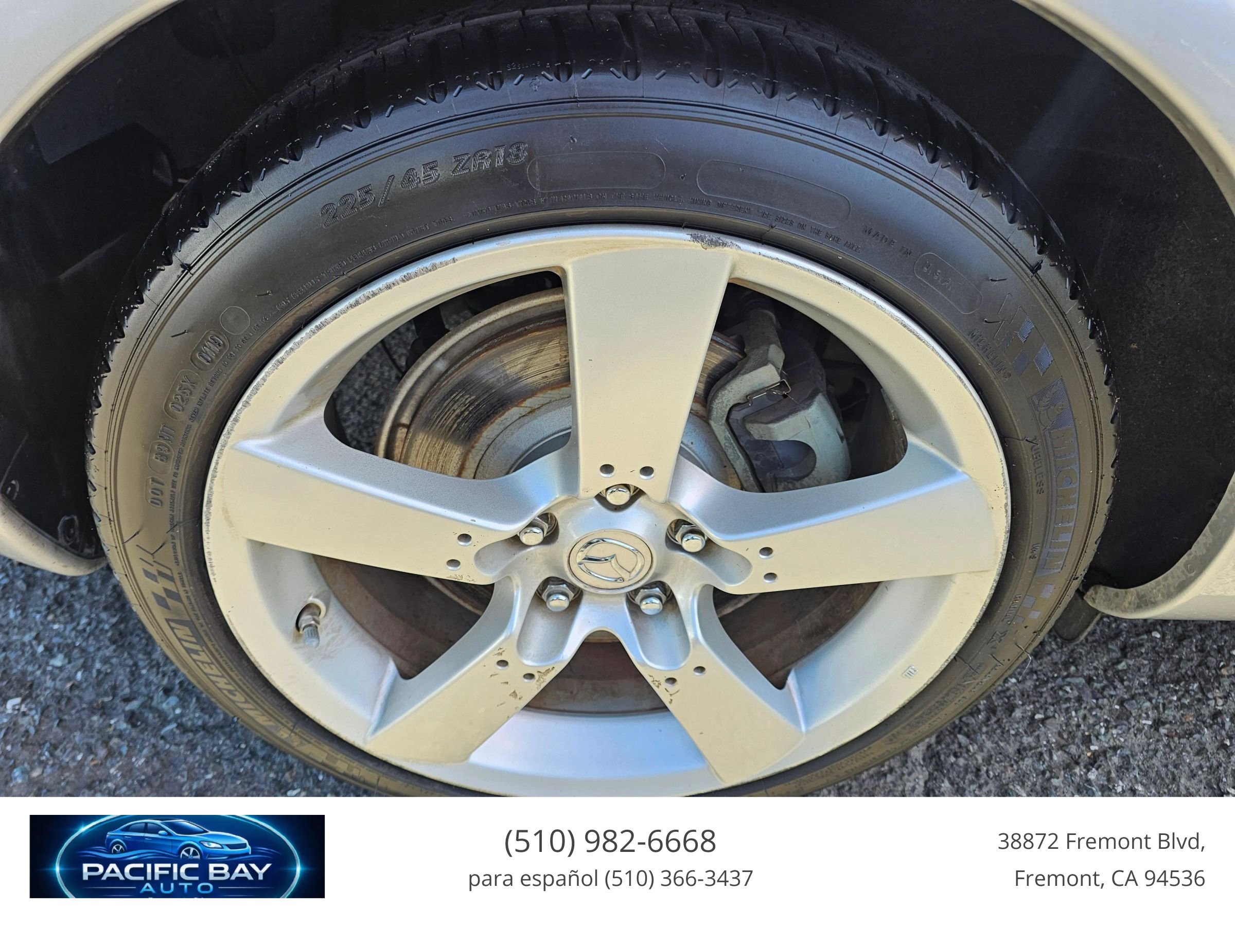 Used 2004 MAZDA RX-8 w/ MT Sport Pkg RWD image 12