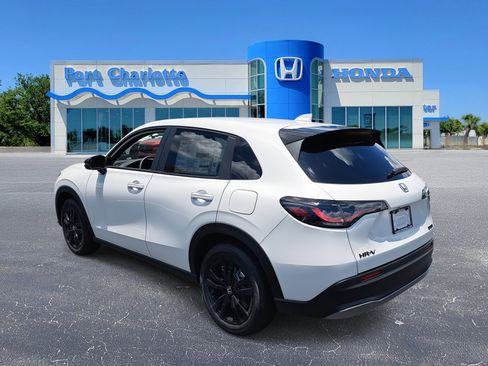 New 2026 Honda HR-V Sport image 3