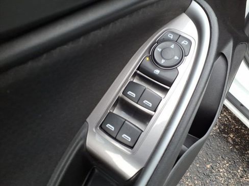 Used 2023 Chevrolet Malibu LS image 27