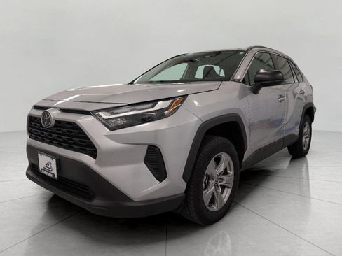 Used 2025 Toyota RAV4 LE AWD/4WD image 12