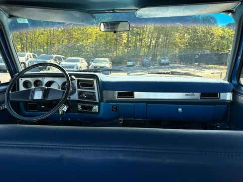 Used 1988 Chevrolet Silverado 3500 2WD Crew Cab image 31