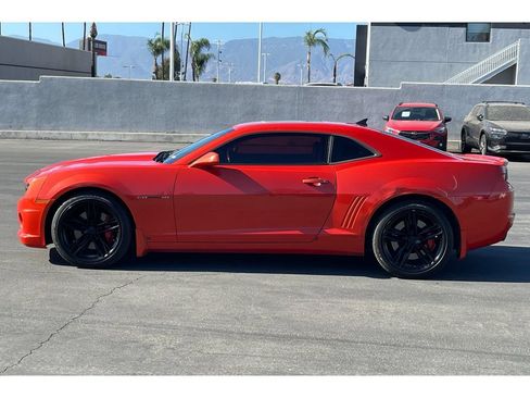 Used 2010 Chevrolet Camaro SS w/ RS Package RWD image 2