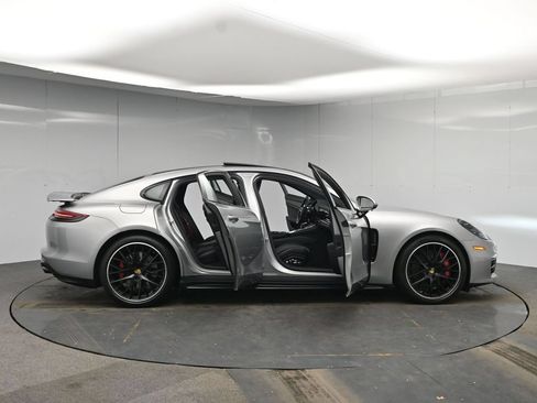 Used 2019 Porsche Panamera GTS AWD/4WD image 66