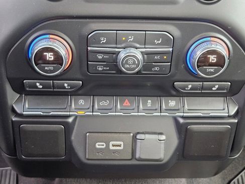 Used 2020 Chevrolet Silverado 1500 LT w/ Texas Edition image 15