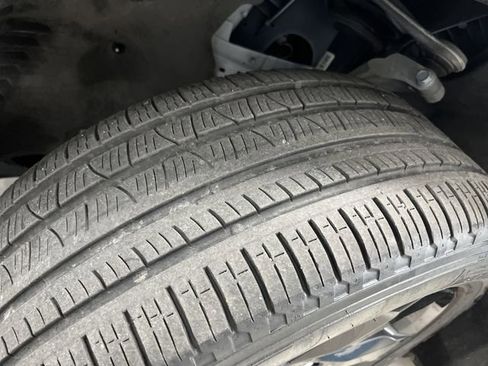 Used 2023 Jeep Grand Cherokee Limited w/ Luxury Tech Group II image 38