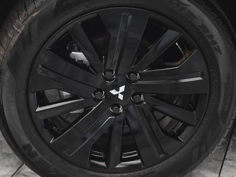 Used 2025 Mitsubishi Outlander Sport LE image 7