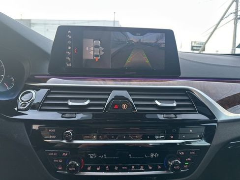 Used 2019 BMW M550i xDrive image 16