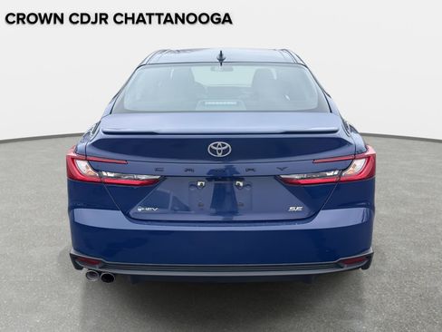 Used 2025 Toyota Camry SE image 5
