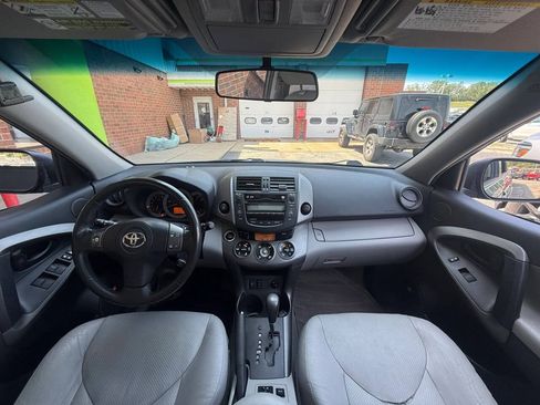 Used 2011 Toyota RAV4 Limited w/ Limited Extra Value Pkg AWD/4WD image 27
