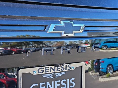 Used 2024 Chevrolet Tahoe Z71 w/ Luxury Package image 11