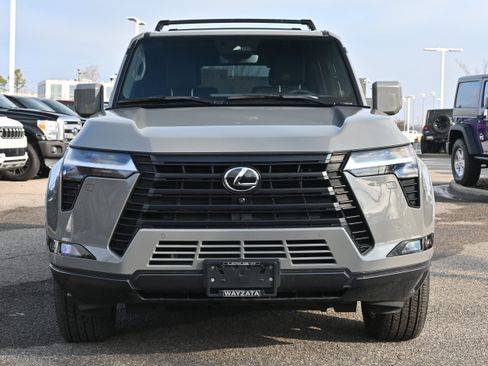 Used 2025 Lexus GX 550 w/ Accessory Package (2T) image 6