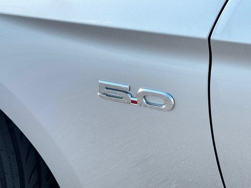 Used 2019 Ford Mustang GT RWD image 11