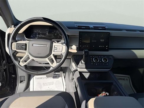 Used 2022 Land Rover Defender 110 X-Dynamic SE image 17