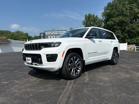 Used 2023 Jeep Grand Cherokee L Overland AWD/4WD image 2