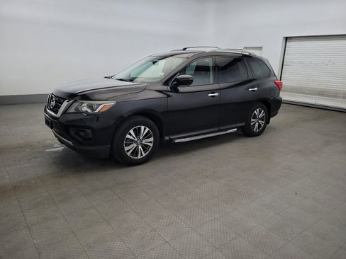 Used 2017 Nissan Pathfinder SL w/ SL Premium Package AWD/4WD image 2