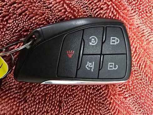 Used 2021 GMC Yukon SLE w/ Gmc Pro Safety Plus Package image 37