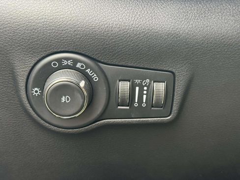 Used 2022 Jeep Compass High Altitude AWD/4WD image 19