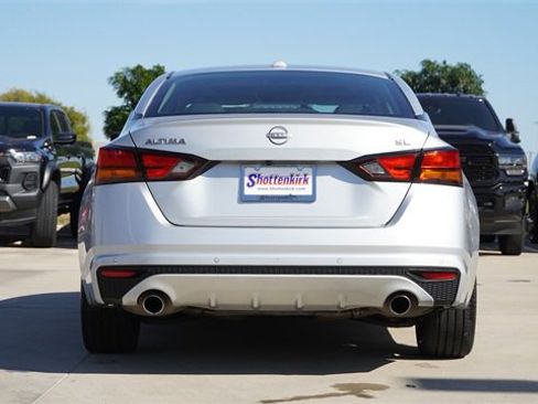 Used 2023 Nissan Altima 2.5 SL image 8