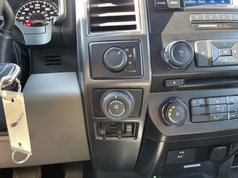Used 2017 Ford F150 XLT w/ Trailer Tow Package AWD/4WD image 20