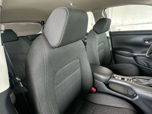 Used 2025 Honda HR-V LX image 27