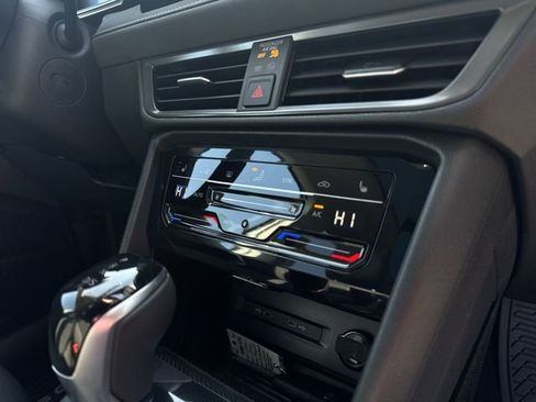 New 2026 Volkswagen Taos SE FWD image 34