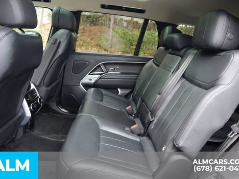 Used 2025 Land Rover Range Rover Long Wheelbase SE AWD/4WD image 17