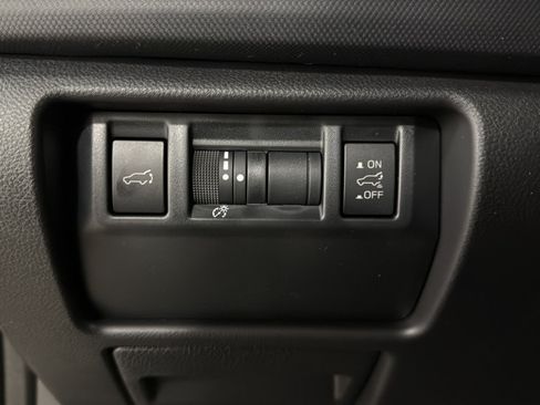 Used 2026 Subaru Forester Premium AWD/4WD image 19