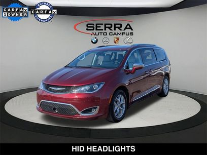 Used 2019 Chrysler Pacifica Limited w/ Advanced Safetytec Group