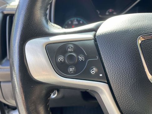 Used 2022 GMC Canyon Elevation w/ Elevation Premium Package AWD/4WD image 9