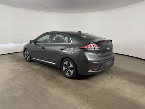 Used 2021 Hyundai Ioniq Limited FWD image 10