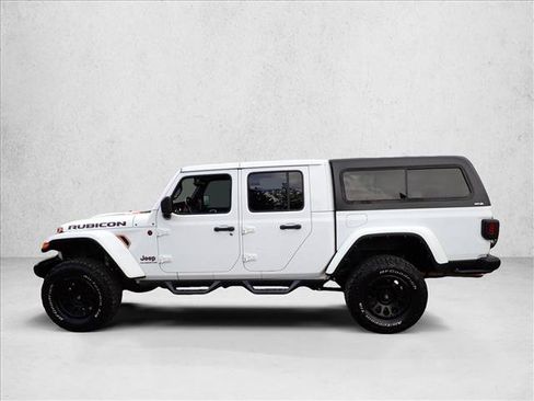 Used 2022 Jeep Gladiator Rubicon w/ Cold Weather Group AWD/4WD image 2