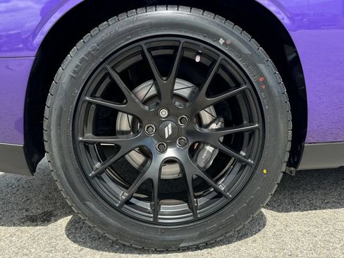 Used 2019 Dodge Challenger R/T Scat Pack w/ 1320 Drag Pack RWD image 12
