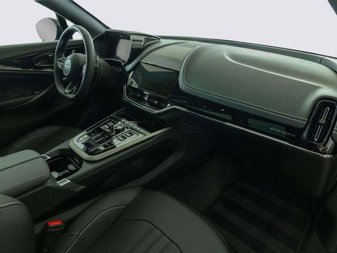 New 2026 Aston Martin DBX 707 image 32