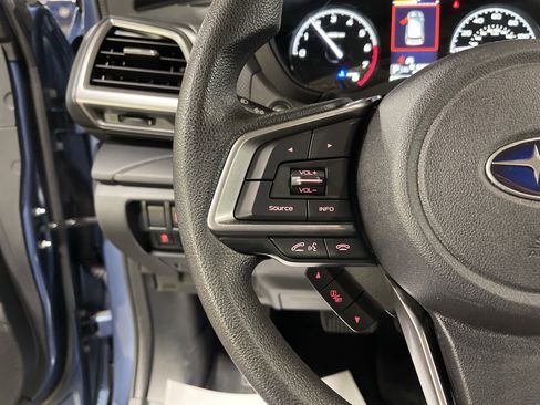 Used 2022 Subaru Forester Base image 18