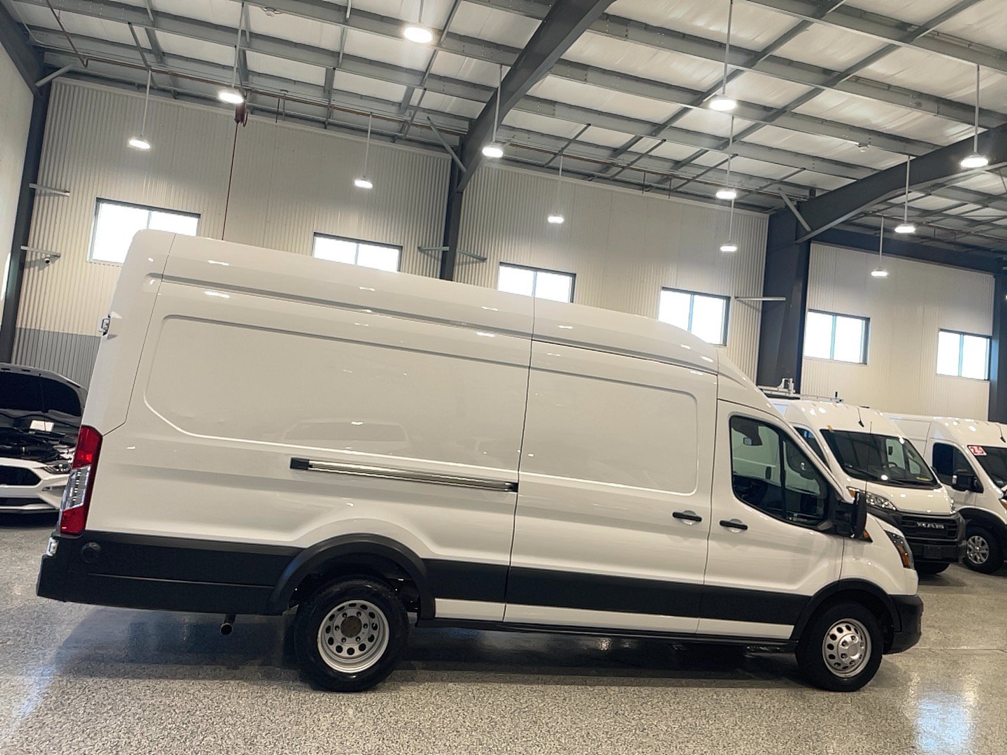 Used 2024 Ford Transit 350 148 High Roof Extended DRW RWD image 4