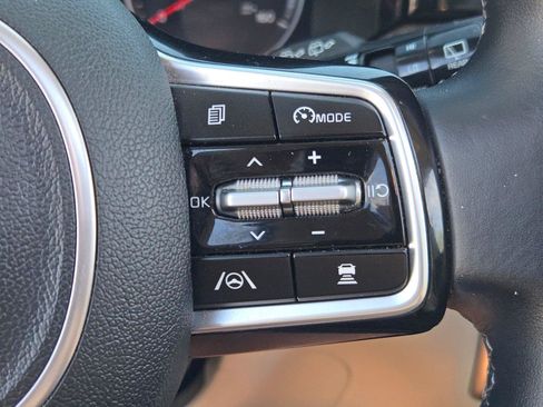 Used 2022 Kia Sorento EX w/ Panoramic Sunroof Package FWD image 38