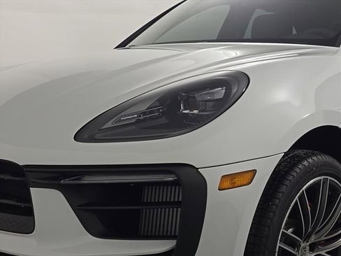 New 2026 Porsche Macan S image 12