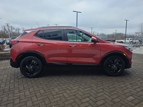 Used 2024 Buick Encore GX Sport Touring image 6