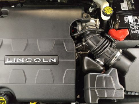 Used 2017 Lincoln MKX Reserve w/ Lincoln MKX Climate Package image 30