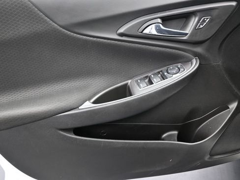 Used 2022 Chevrolet Malibu LS FWD image 11