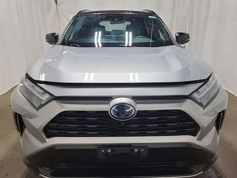 Used 2023 Toyota RAV4 XSE AWD/4WD image 2