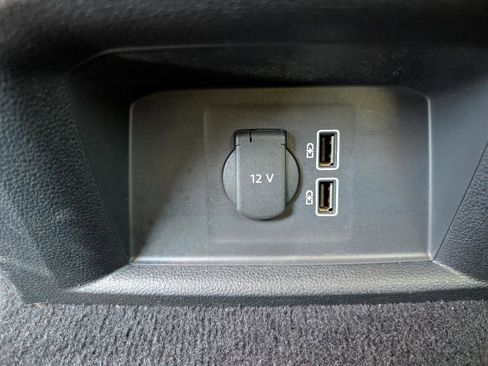 Used 2018 Volkswagen Atlas SE image 18