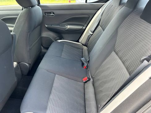 Used 2020 Nissan Versa SV FWD image 15