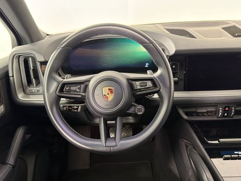 Certified 2024 Porsche Cayenne AWD/4WD image 11