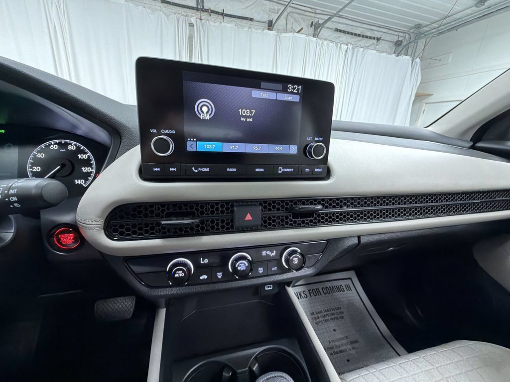 Used 2024 Honda HR-V LX image 24
