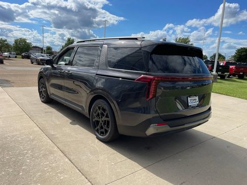 New 2026 Kia Carnival SX w/ SX Dark Edition Package FWD image 7