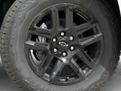New 2026 Chevrolet Silverado 1500 RST w/ RST All Star Premium Package AWD/4WD image 9