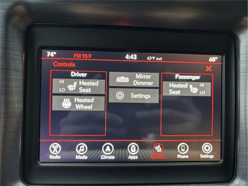 Used 2018 Dodge Challenger R/T w/ Blacktop Package image 28